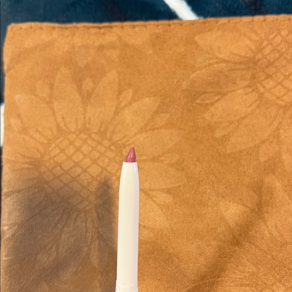 Lip set - Picture 5 of 6